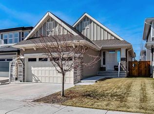 172 E Tuscany Ridge Cir NW, Calgary, AB T3L 0E5
