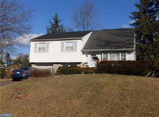 122 Brittany Dr, Chalfont, PA