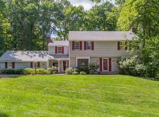 156 Peachcroft Dr, Bernardsville, NJ 07924