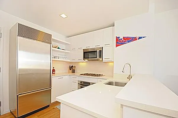 Rented by R New York | media 3