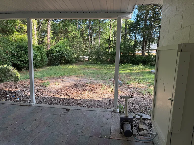 226 California Dr — Photo 18