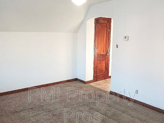 4th image of 3057A N Holton St