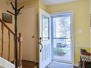 705 Birch Ct, Herndon, VA 20170