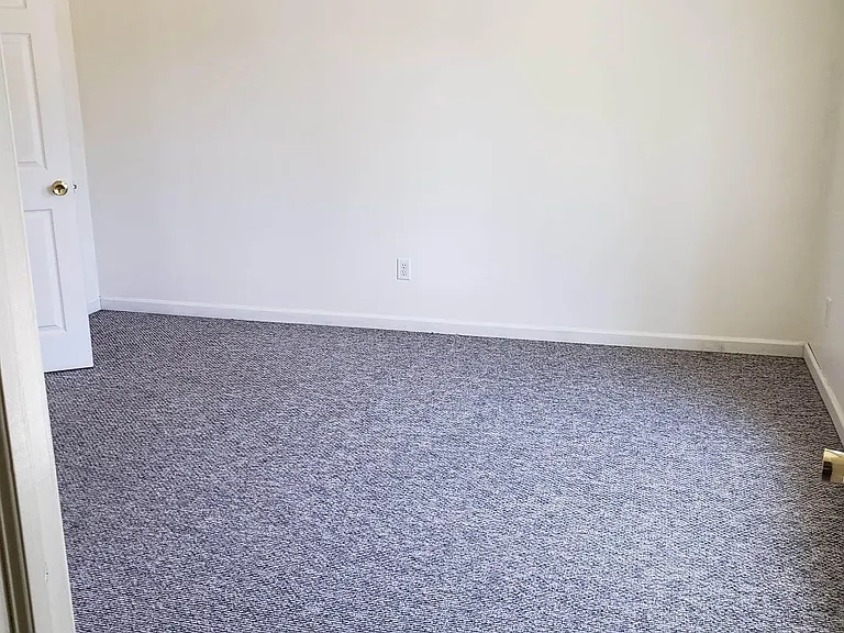 918 Seymour St — Photo 14