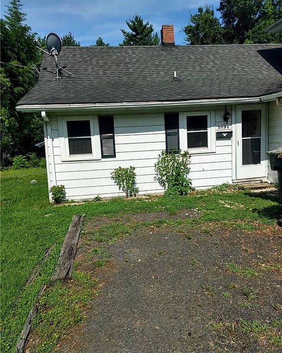 1st image of 303A Cedar St