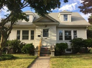 22 John St, Westerly, RI 02891