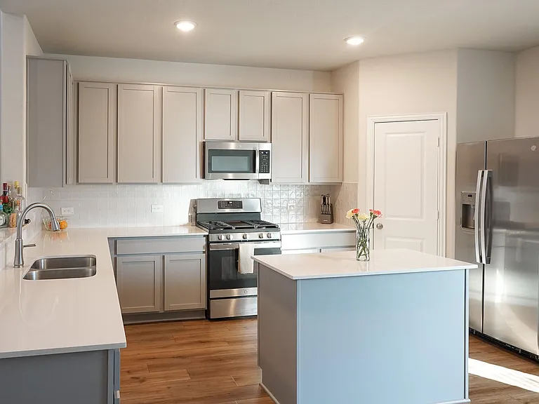 130 Yellowstone Dr — Photo 5