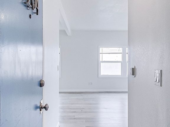 5th image of 1454 36th Ave #D6d412186