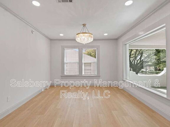 5th image of 2105 Tremont Ave
