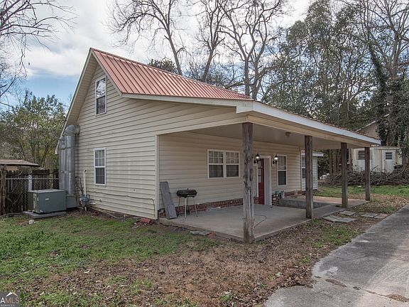 3rd image of 307 3rd Ave