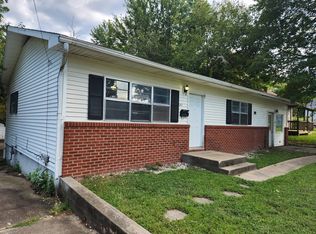 207 N Windsor St, Windsor, MO 65360