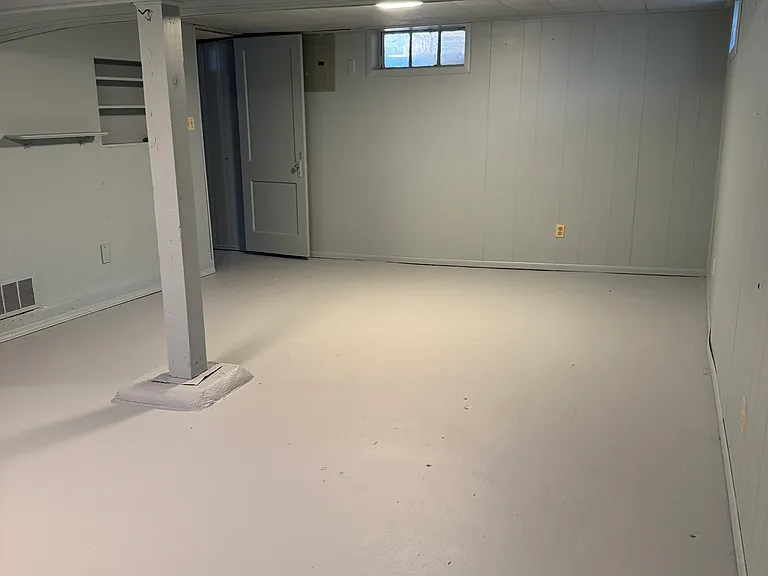 1527 N Woodland Ave — Photo 15