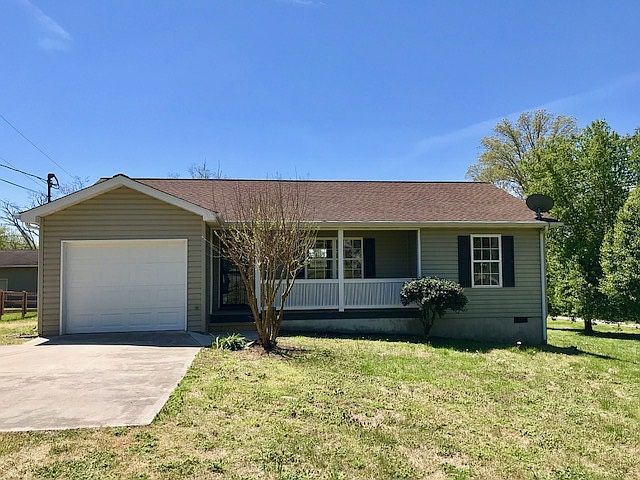 1st image of 2737 Daffodil Ln