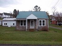 1st image of 210 Kenbrook Dr