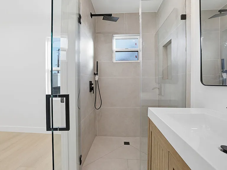 1722 Bel Aire Dr — Photo 13