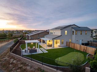 988 Horizon Dr, Madera, CA 93636