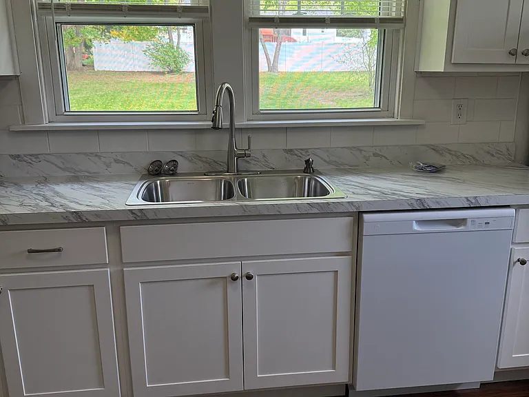 1060 New Loudon Rd — Photo 2