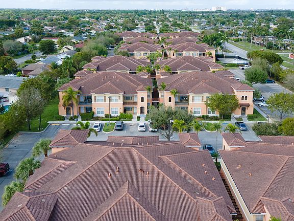 2nd image of 3561 Forest Hill Boulevard #72