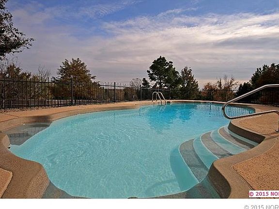 3rd image of 8411 Hillwood Dr