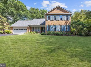 11309 Broad Green Dr, Rockville, MD 20854