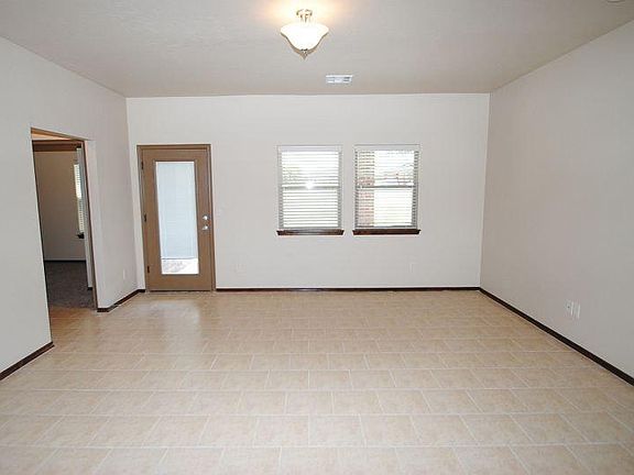 2nd image of 901 Howard Dr
