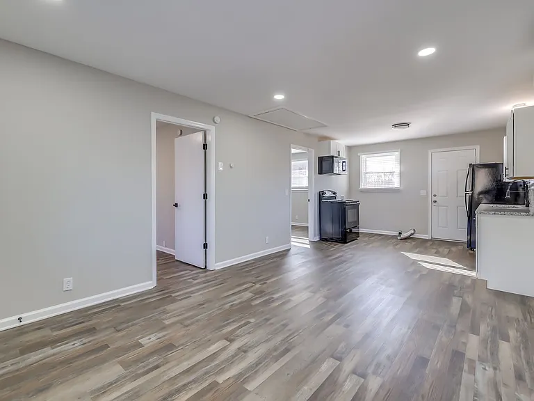 1014 Gunnerson Ave #FF — Photo 15