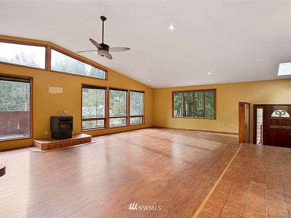 5th image of 4 A Yearling Place