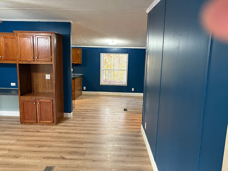 329 Hollybrook Ln — Photo 9