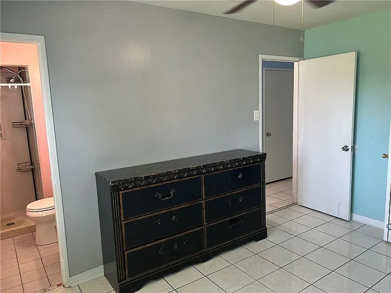 725 Oakwood Dr — Photo 16