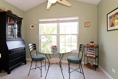5th image of 2438 Wilton Ln