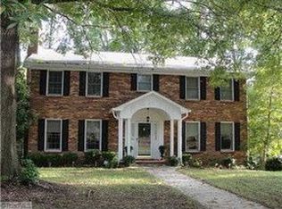 3446 Scarsborough Dr, Winston Salem, NC 27104