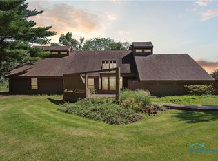 23866 W State Route 579, Curtice, OH