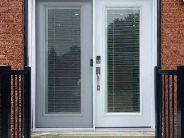 17 Rosemeade Ave Unit 2, Toronto, ON M8Y 3A2