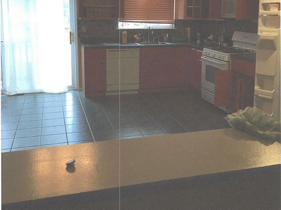 2nd image of 39 Chess Loop