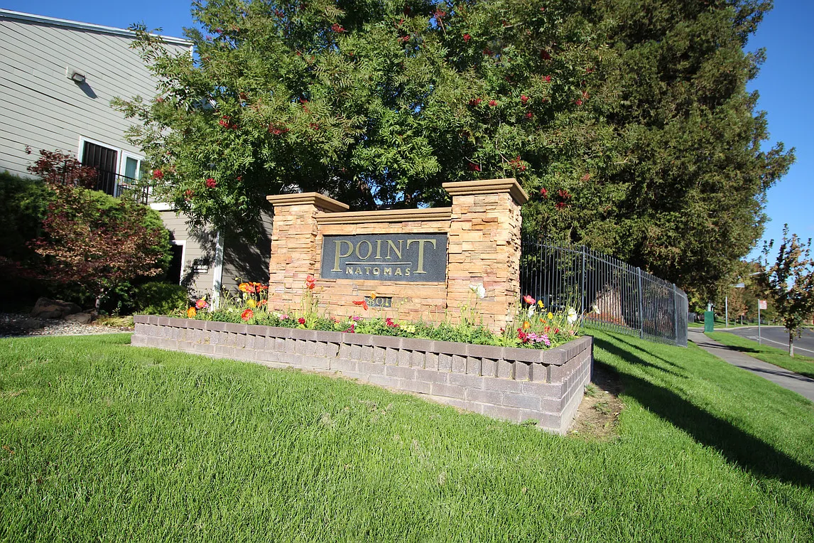 Point Natomas — Photo 3