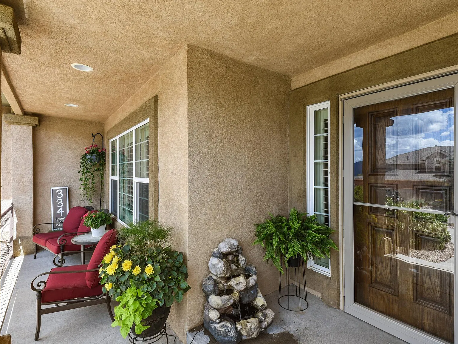 6 bed, 3.5 bath, 4279 sqft, $3,800 — Photo 3