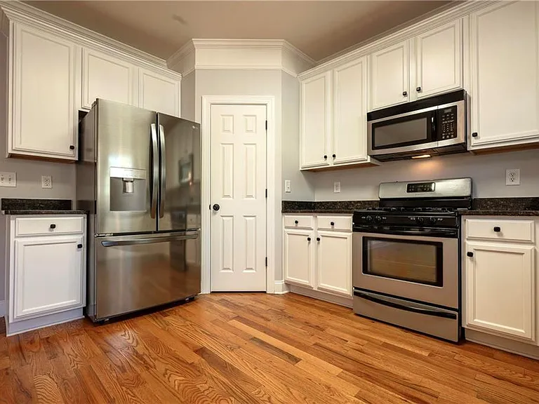 2249 Ewell Park Dr — Photo 10