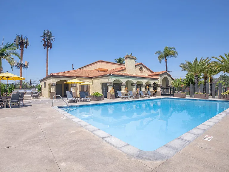 Club Pacifica Apartment Homes — Photo 1