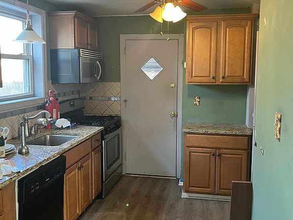 4th image of 2441 Eldon Ave
