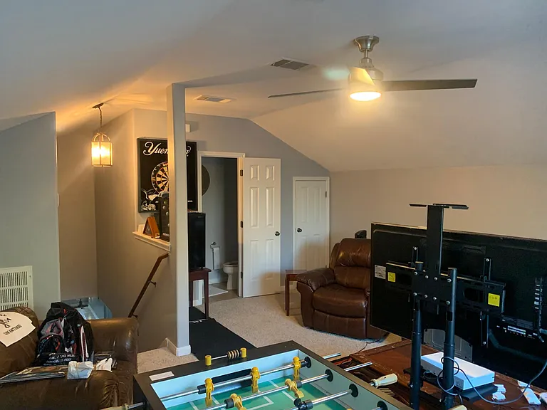 114 Blue Thorn Trl — Photo 15