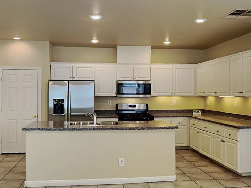 1st image of 8215 Malvern Cir