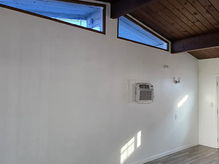 3250 1/2 Walnut Grove Ave — Photo 5