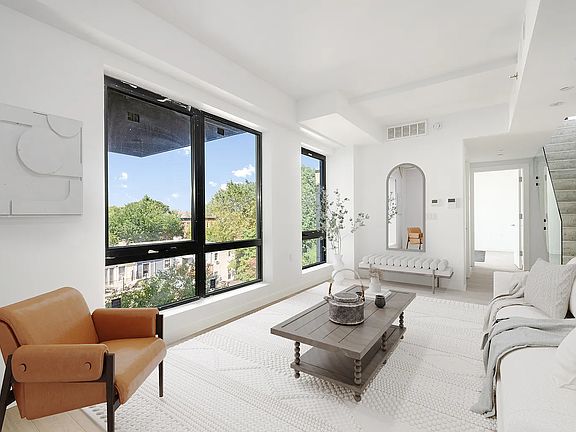2nd image of 435 Tompkins Ave #101