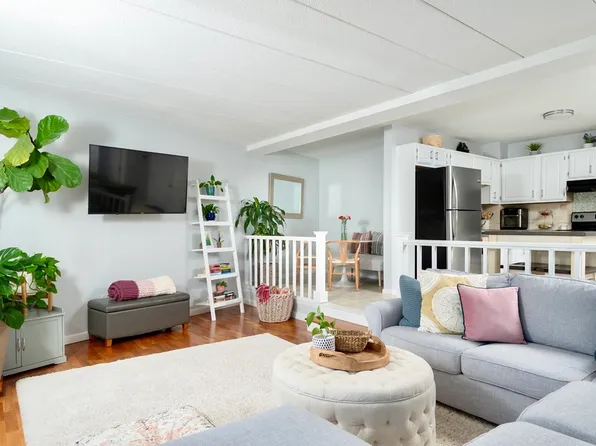 160 Burkhall St Unit 415, Weymouth, MA 02190