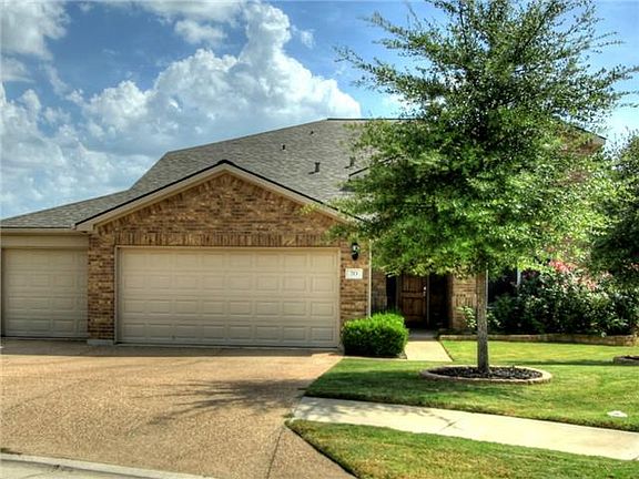 3rd image of 713 Kingfisher Ln
