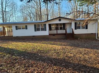 1078 October Ln, King, NC 27021