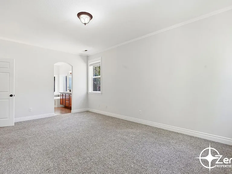 1107 NE 127th St — Photo 35