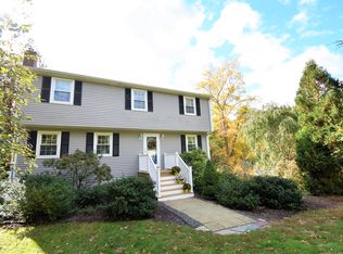 30 Augsburg Dr, Attleboro, MA 02703