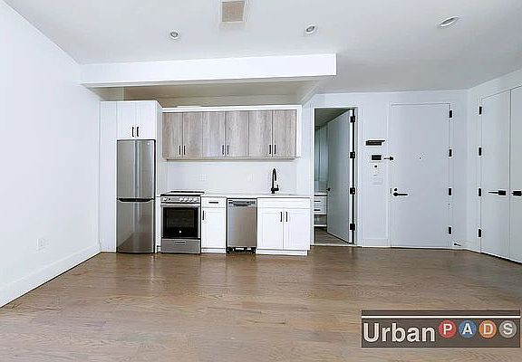 2nd image of 254 E 28th St #3X