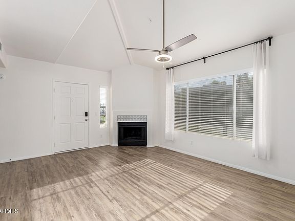 3rd image of 1825 W RAY Road #1055